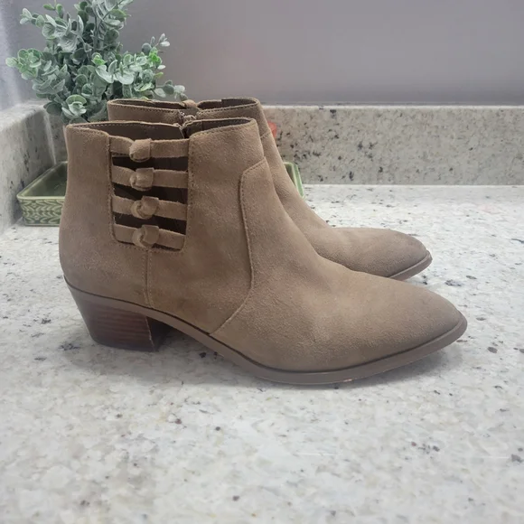 Women's Tan Ankle Boots - Picture 1 of 6